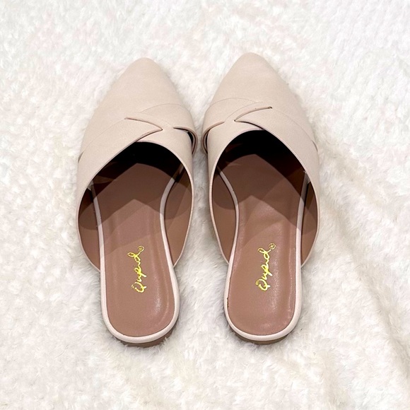 Qupid Mules - Picture 3 of 3